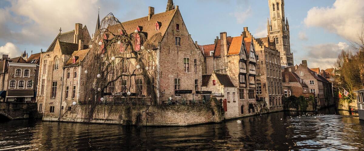 Bruges is touristy but incredibly quaint and pretty. This is the hotel made famous in the dark comedy In Bruges: https://www.expedia.com/h1146095.Hotel-Information
#lifeatexpedia #StunningStructures #UrbanJungle #history