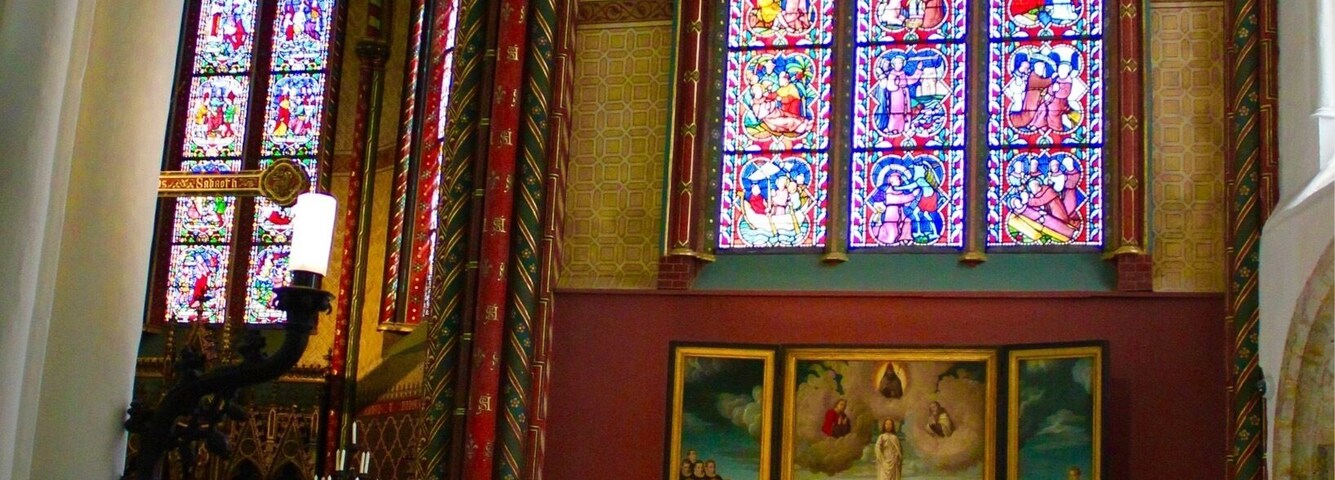 The Church of Our Lady in Bruges, Belgium, dates mainly from the 13th, 14th and 15th centuries.
Its tower, at 377 ft in height, remains the tallest structure in the city and the second tallest brickwork tower in the world (the tallest being the St. Martin's Church in Landshut, Germany)
The altarpiece of the large chapel in the southern aisle enshrines the most celebrated art treasure of the church—a white marble sculpture of the Madonna and Child created by Michelangelo around 1504. Probably meant originally for Siena Cathedral, it was purchased in Italy by two Brugean merchants, the brothers Jan and Alexander Mouscron, and in 1514 donated to its present home. The sculpture was twice recovered after being looted by foreign occupiers—French revolutionaries c. 1794 and Nazi Germans in 1944.
Bruges is the capital and largest city of the province of West Flanders in the Flemish Region of Belgium, in the northwest of the country.
The historic city centre is a prominent World Heritage Site of UNESCO.
Along with a few other canal-based northern cities, such as Amsterdam, it is sometimes referred to as The Venice of the North. Bruges has a significant economic importance thanks to its port and was once one of the world's chief commercial cities. Bruges is well known as the seat of the College of Europe, a university institute for European studies.
#LIFEATEXPEDIA #TRAVEL #HILLBILLYINPARIS #BRUGES