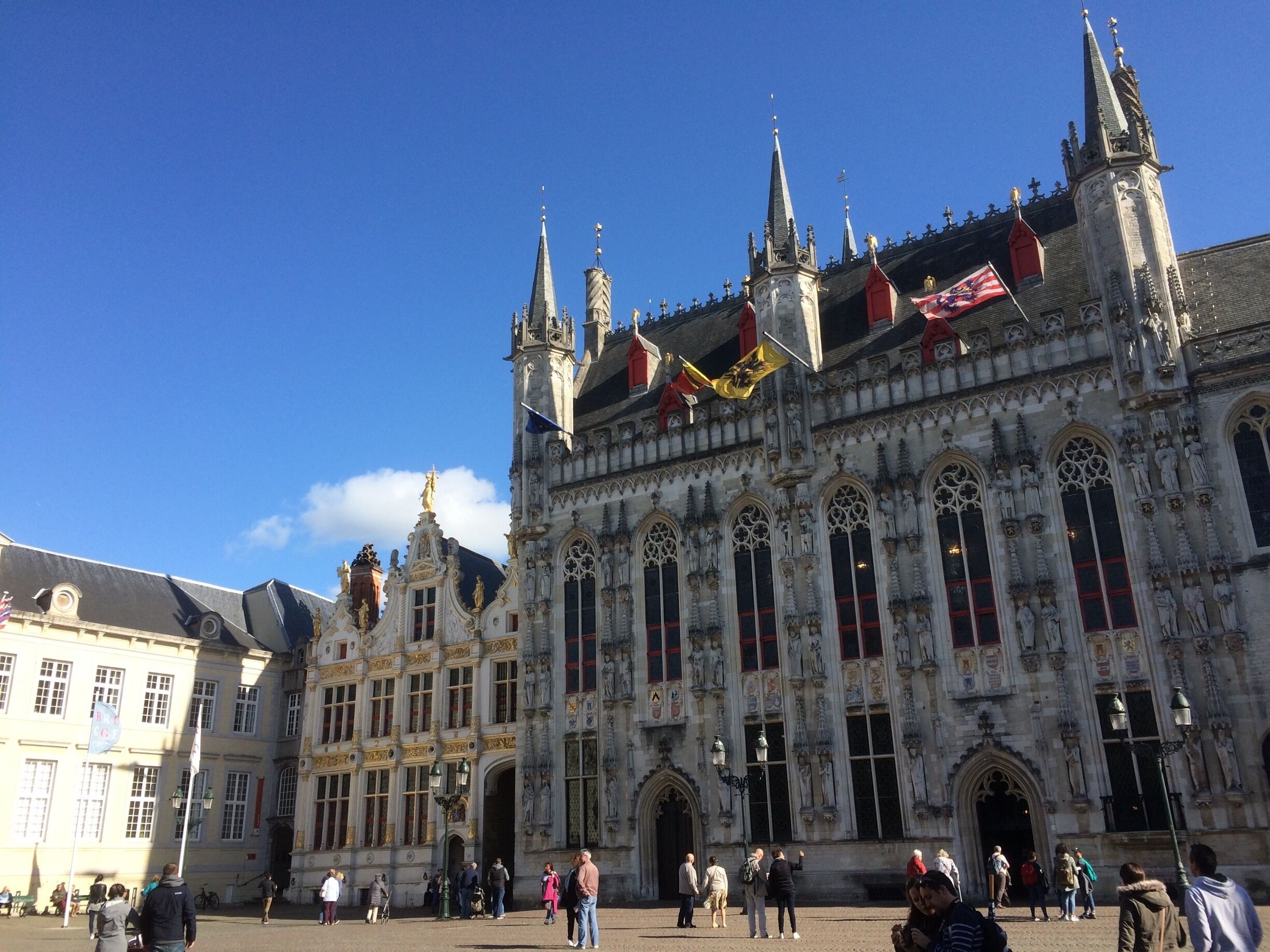 Blue sky and amazing architecture- I could take photos here all day (well actually I did 😂) watch out Trover as I might just post them all😘