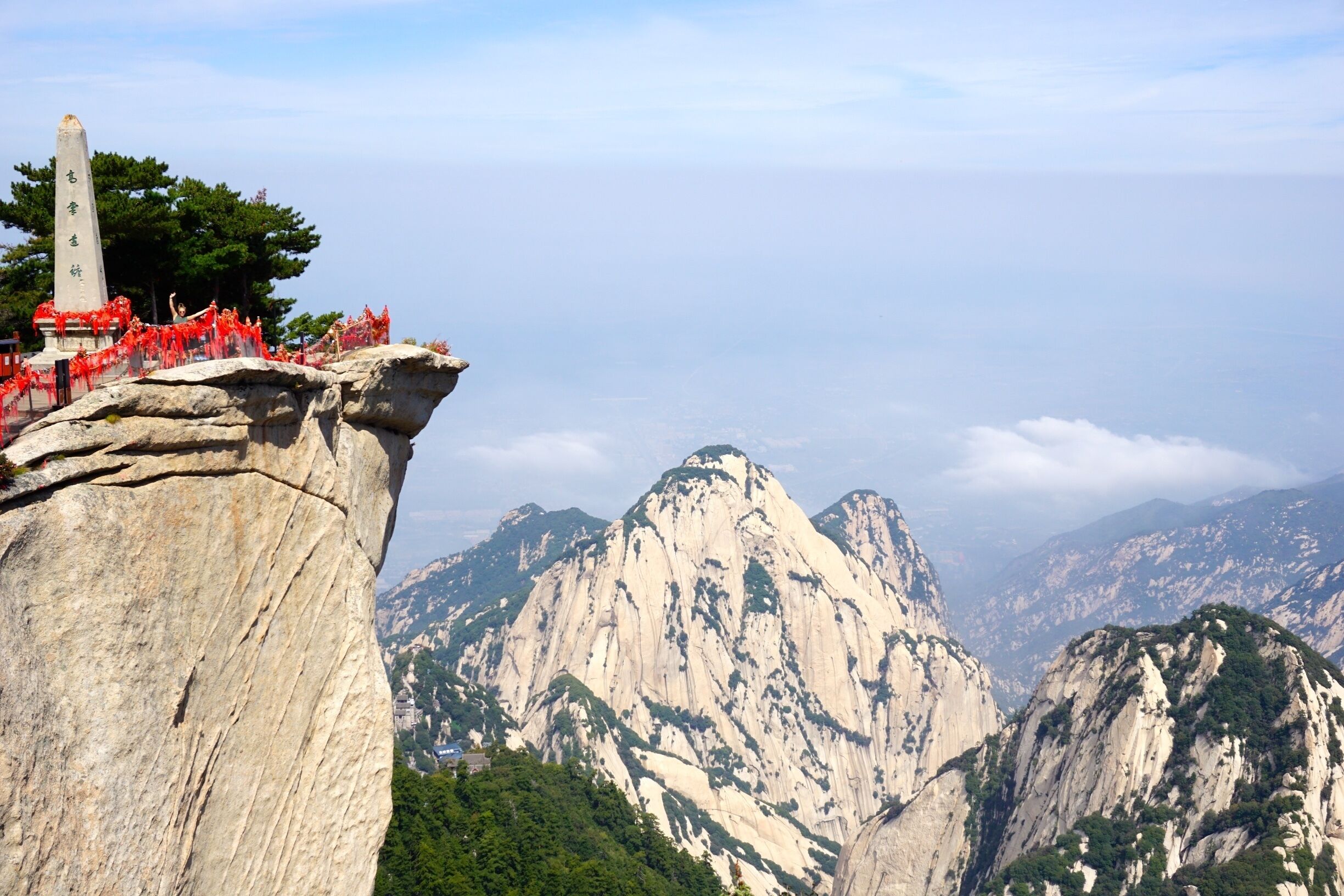 Getting to Mt Huashan from Xian was a challenge, but the reward was great.  the views you get from this Taoist sacred mountain are unbelievable. Making it to the 5 peaks was an exhausting workout but the whole experience was a blast.
#China
#Travel
#mountains
#bestof5
