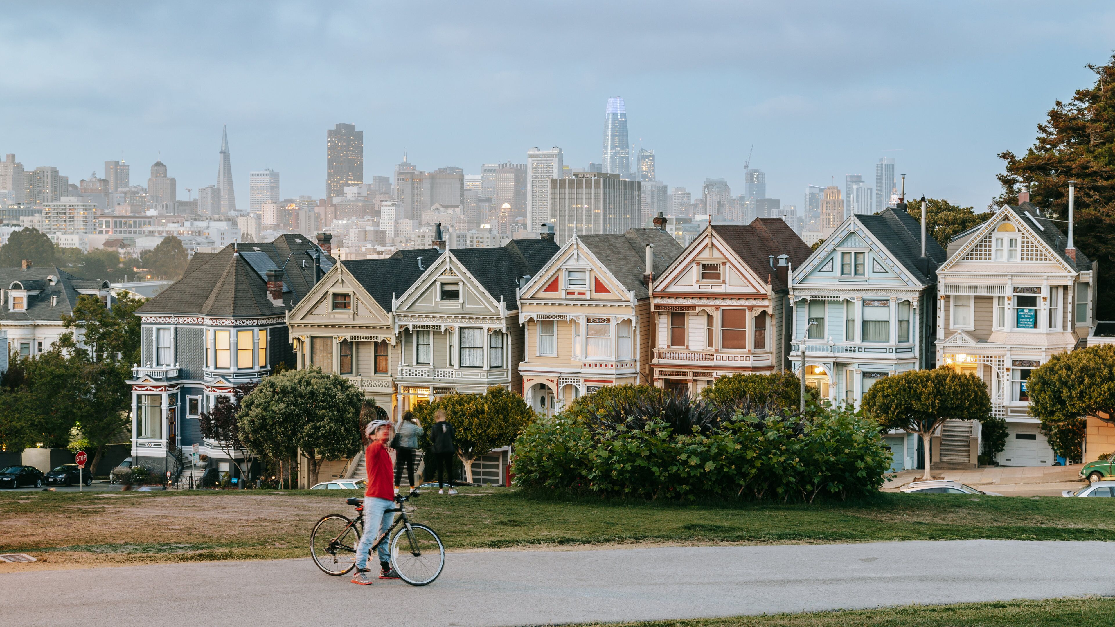 Painted Ladies showing landscape views, cycling and a house