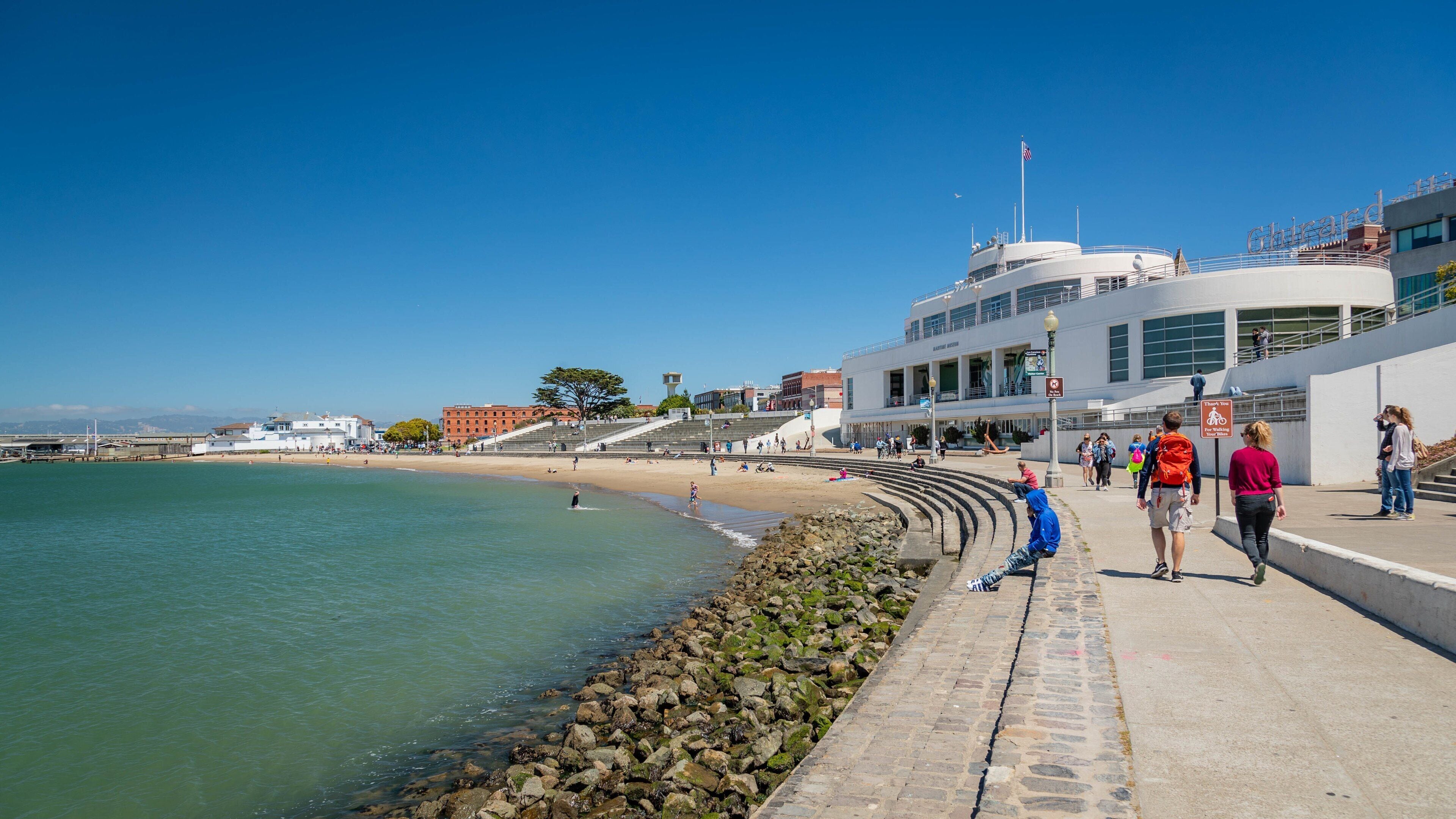 San Francisco Maritime National Historical Park showing a bay or harbor