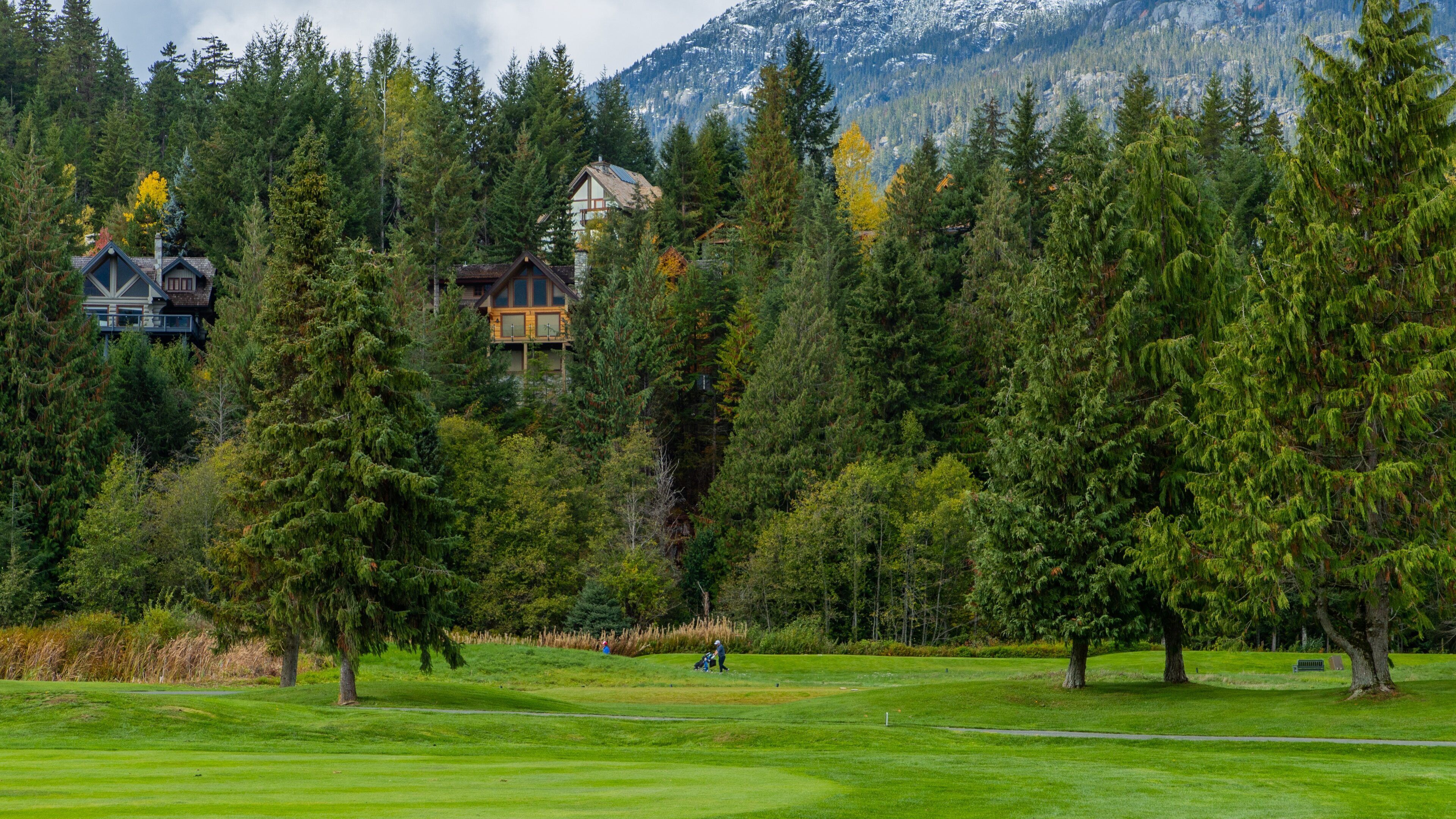 Whistler Golf Club showing golf