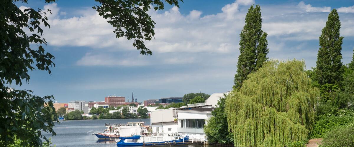 Hamburg an der Bille sonnig