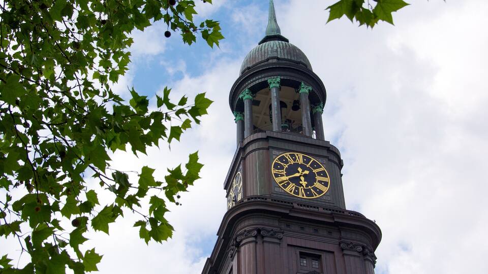 Hamburg which includes heritage architecture and a church or cathedral