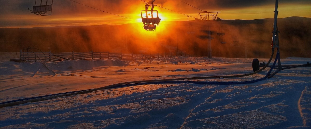 Ski-Saariselkä is the northernmost ski resort in European Union. There are two slopes in resort- one goes to Isäkkipää and other one to the top of Kaunispää hill. According to TripAdvisor, the resort was voted as most visited and famous places in Saariselkä.