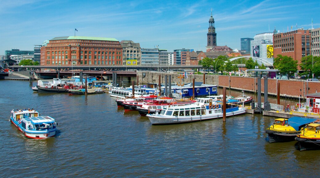 Hamburg showing a bay or harbor