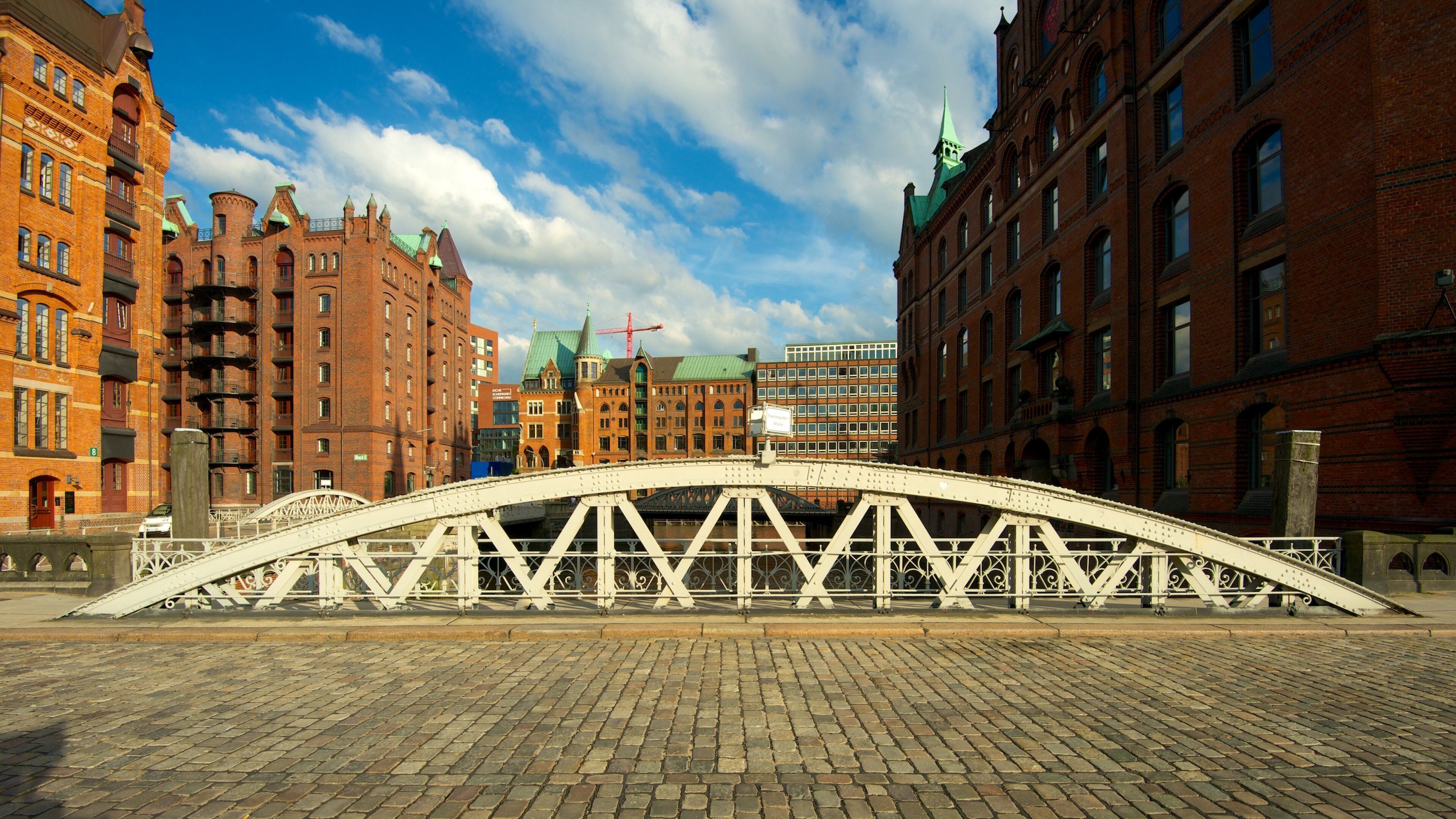 Speicherstadt showing heritage architecture, a bridge and a city