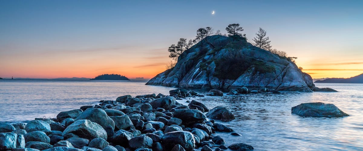 Sunset over Whyte Cliff, West Vancouver, beautiful British Columbia, Canada.