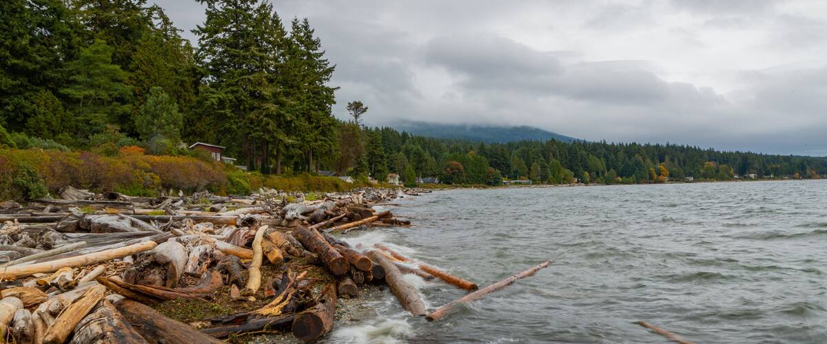Roberts Creek which includes a lake or waterhole