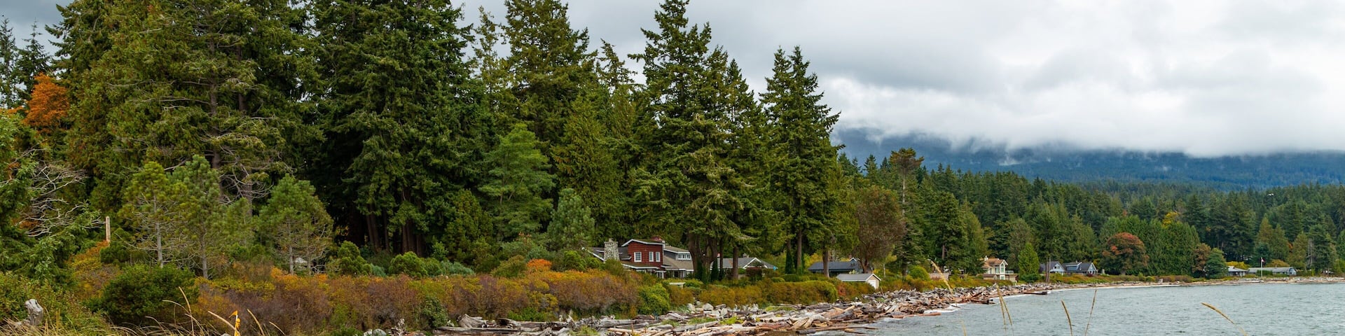 Roberts Creek which includes a lake or waterhole