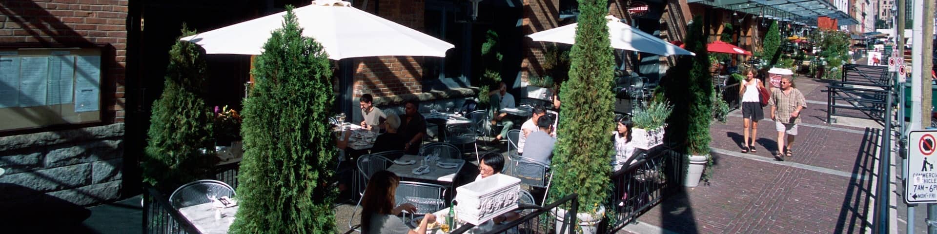 Yaletown mit einem Café-Szenerien, Stadt und Straßenszenen