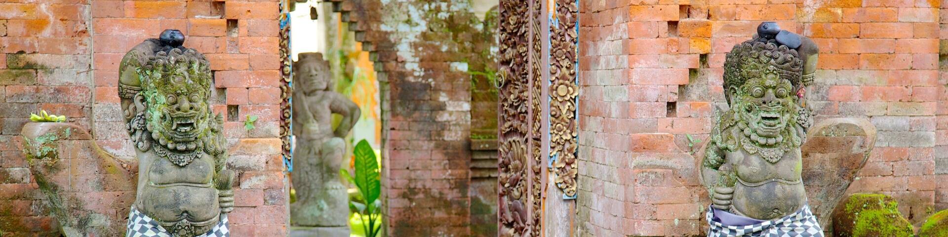 Arma Museum which includes a monument and religious aspects