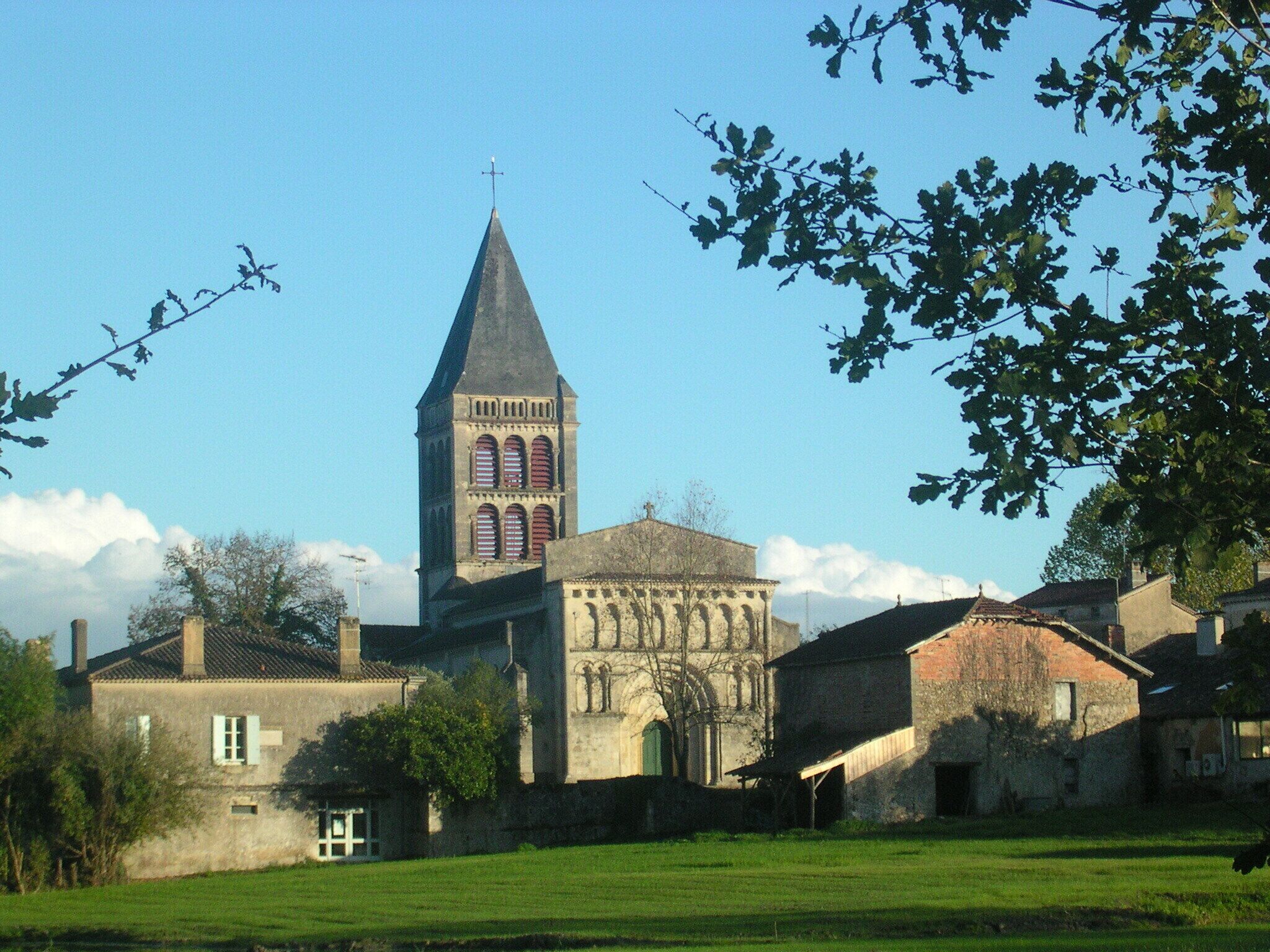 Église Notre-Dame d'Aillas