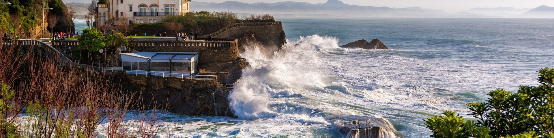 La villa Belza et la mer déchaînée à Biarritz
