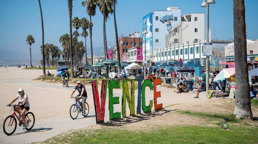 ベニス ビーチ ボードウォーク