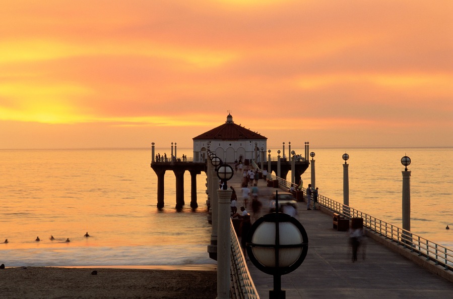 Manhattan Beach Pier in California