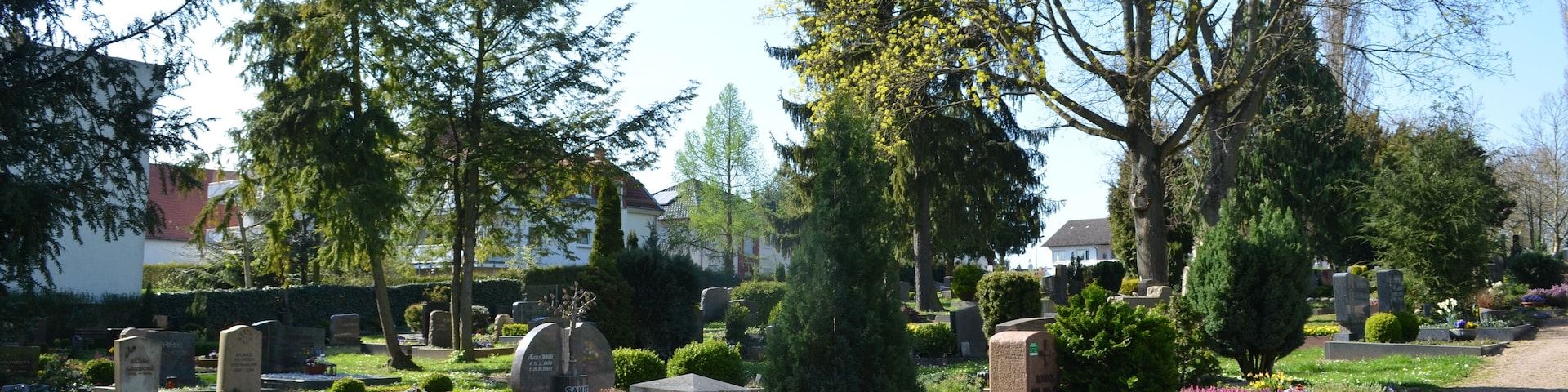 Frankfurt-Bergen, Friedhof