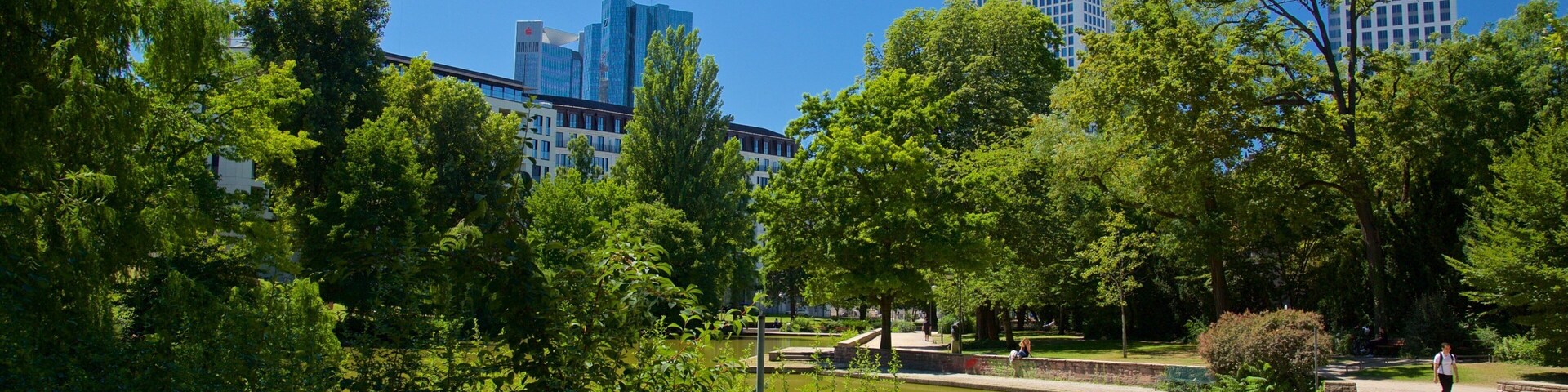 Bockenheim which includes a park and a pond