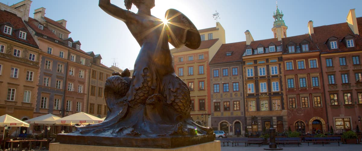 Warsaw Mermaid Statue featuring heritage elements, a square or plaza and a statue or sculpture