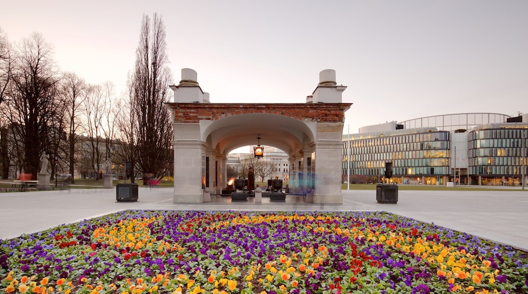 Tomb of Unknown Soldier which includes flowers
