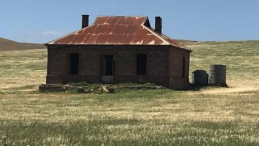 #historycompetition farmhouse in South Australia. Featured on Midnight Oil’s album cover