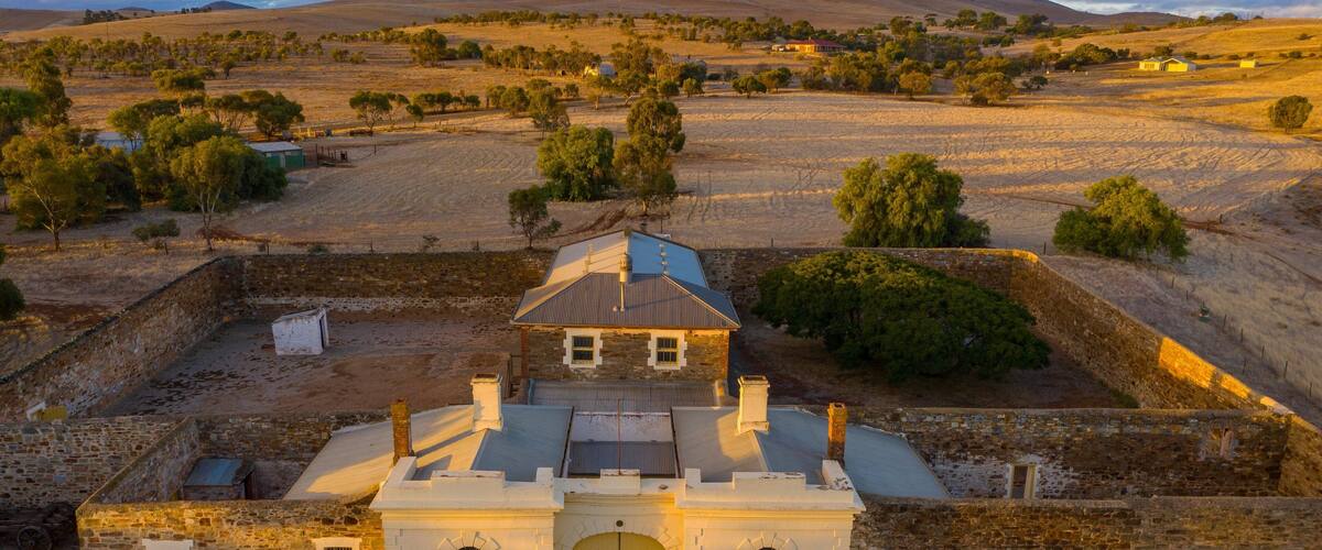 Burra featuring tranquil scenes, heritage architecture and landscape views