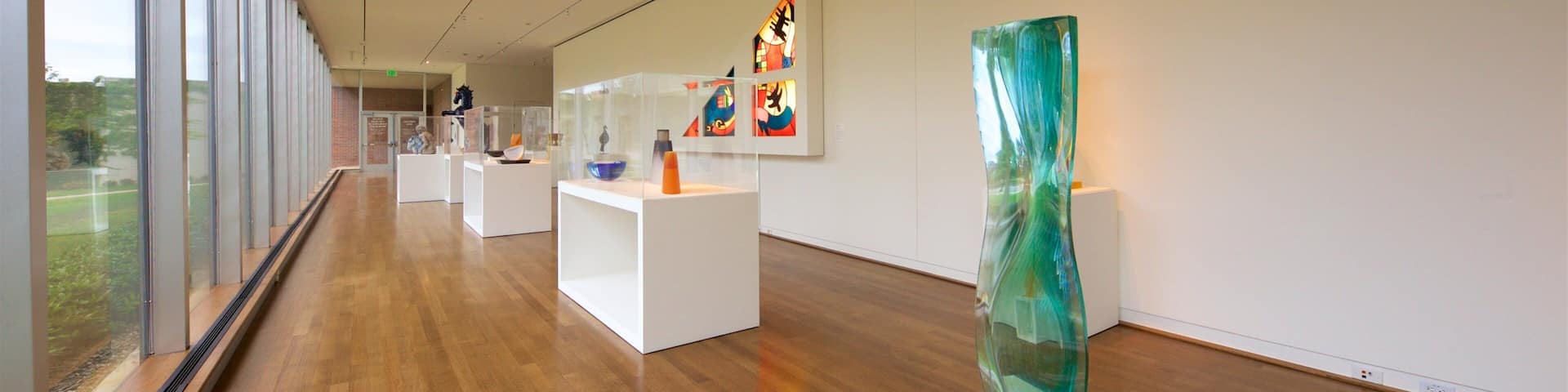 Fred Jones Jr. Museum of Art showing interior views and art