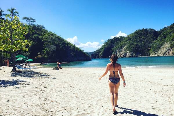#IslaTortuga off the coast of #CostaRica has stunning beaches, blue waters, and makes you never want to leave 🌴 #BeachBound #saltyhair #summerair