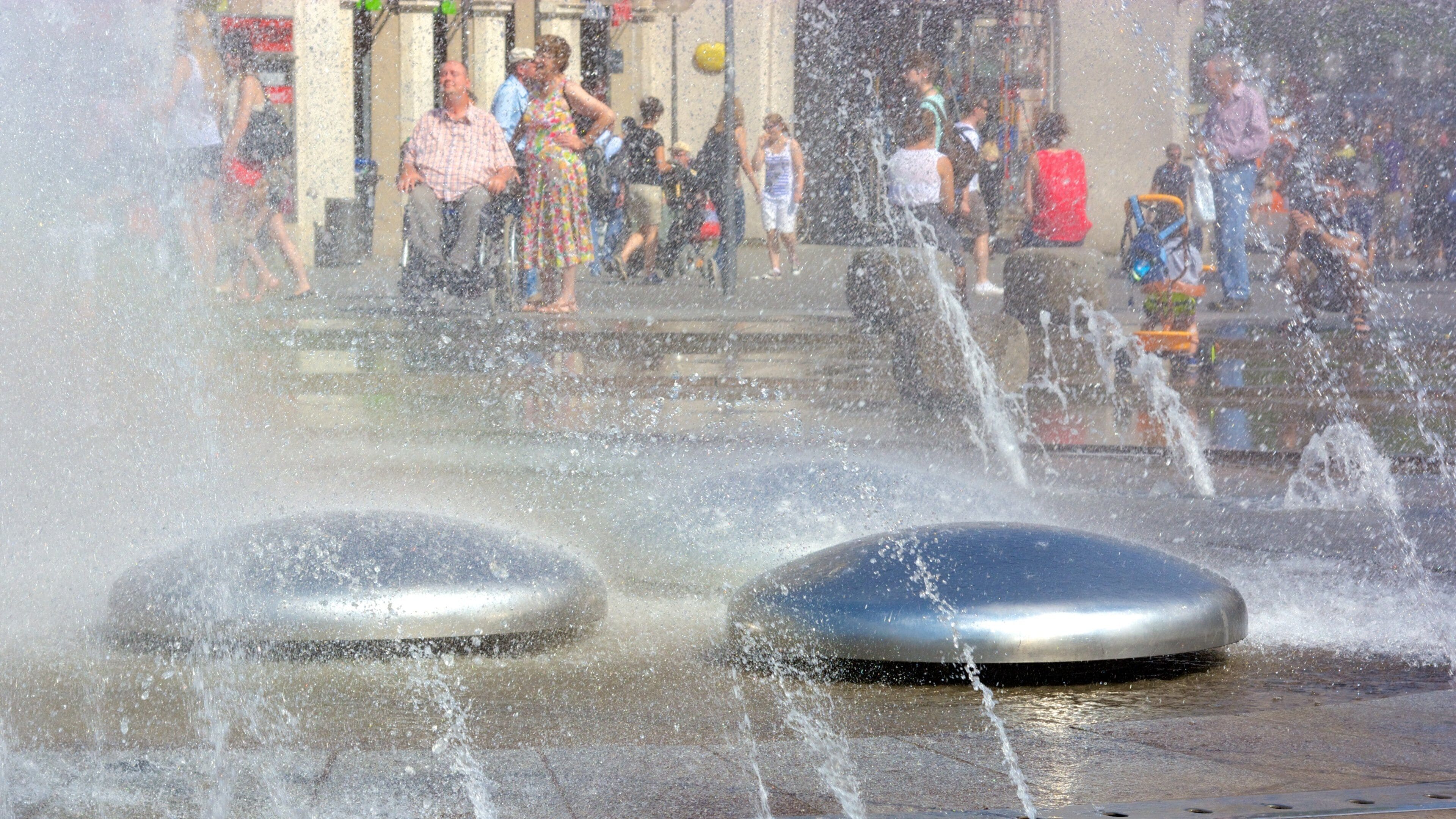 Karlsplatz - Stachus showing a city, street scenes and a square or plaza