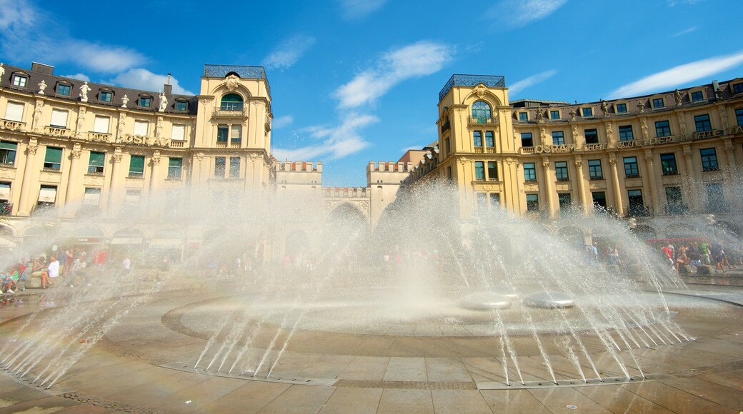 Karlsplatz - Stachus showing heritage architecture, a city and a fountain