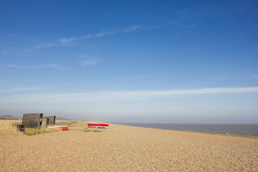 Dunwich beach is a delightful shingle beach with a few fishing huts and a friendly cafe. Head north up the coast and you can walk to the Walberswick marshes, look out for birdlife and an abandoned windmill. #BeachTips