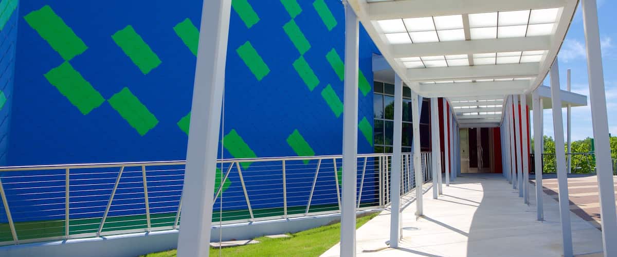 Mississippi Children\'s Museum which includes modern architecture
