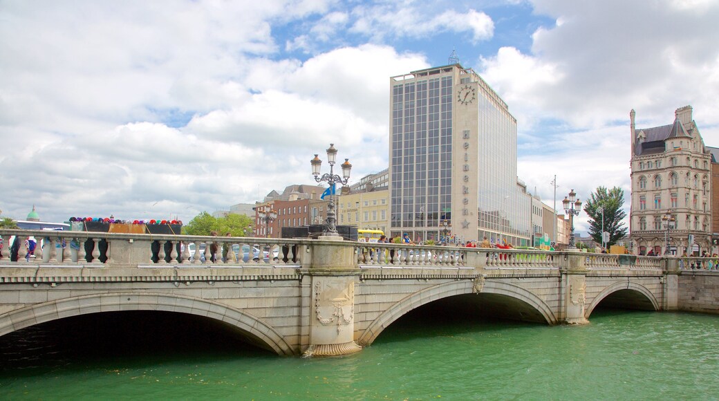 オコネル ブリッジ 表示 橋, 都市 と 河あるいは小川