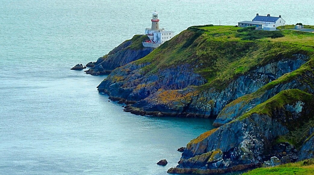 Trail in Howth, Ireland
#Hiking The Globe #weekendgetaway
