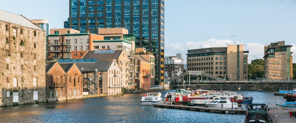 Grand Canal featuring a bay or harbor and a city