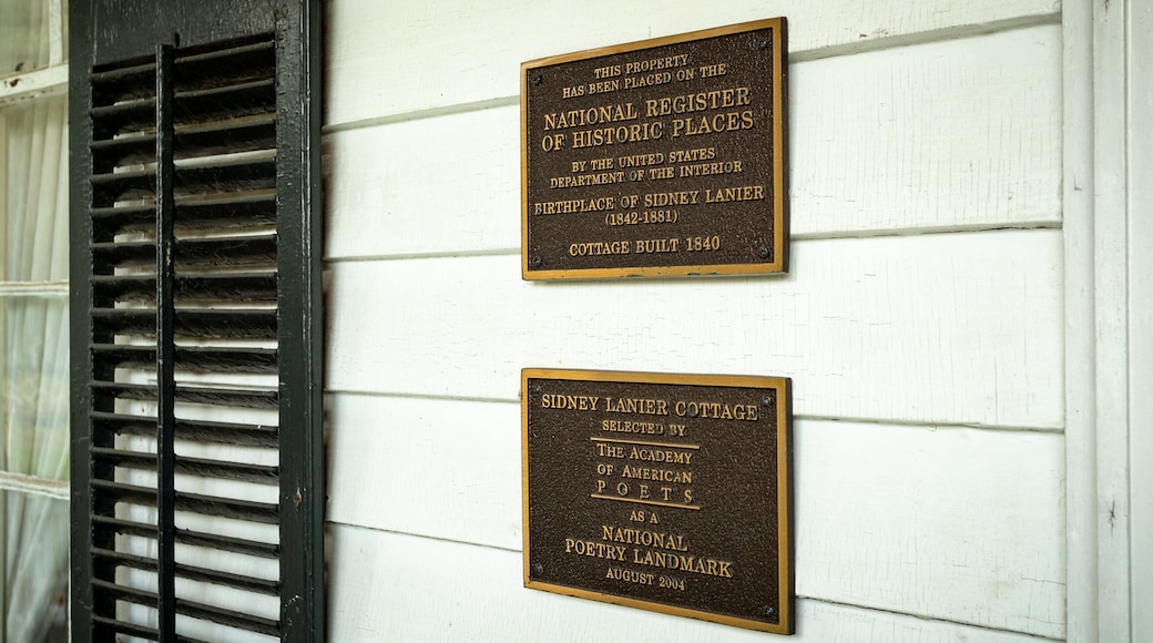 Sidney Lanier Cottage showing signage