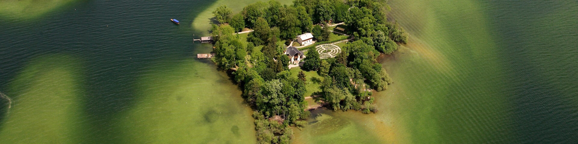 Rose Island showing island images