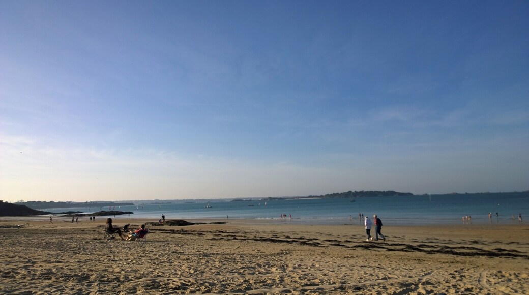 Avenue des Pins, 22770 Lancieux, France