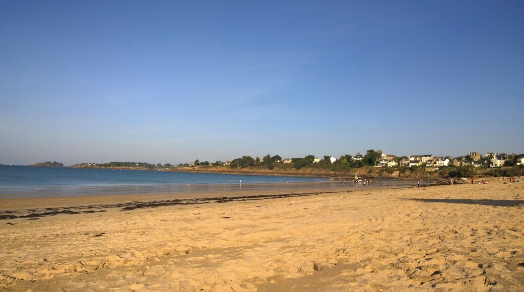 Avenue des Pins, 22770 Lancieux, France