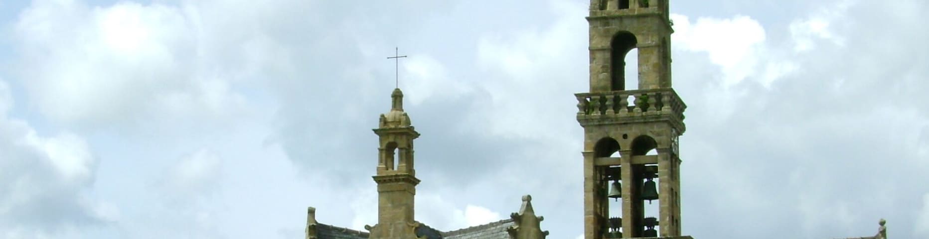 Eglise Saint-Monna, vue arrière.JPG