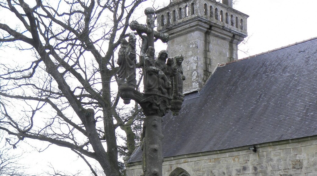 Calvaire de la chapelle Notre-Dame de Trévarn sise en Saint-Urbain (29).