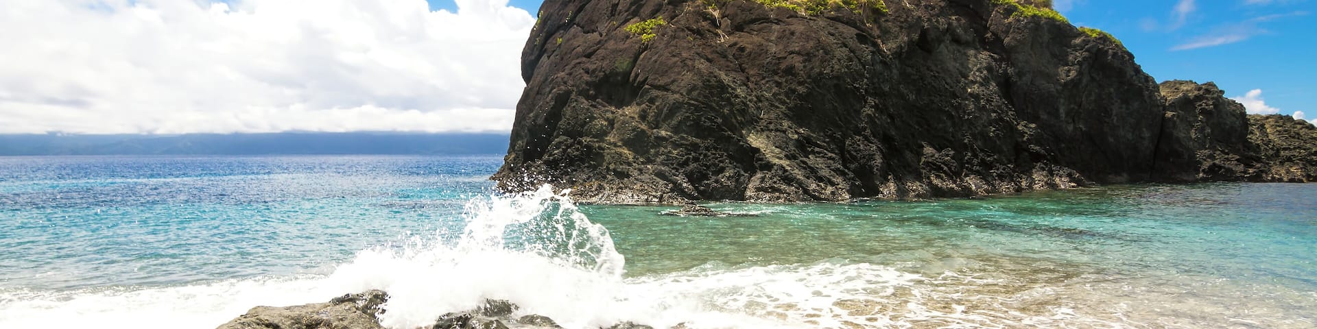 One of the many islands near the Caramoan peninsula, this is the smaller of the two isles of Catanaguan and makes a nice stop for island hopping when in Caramoan.