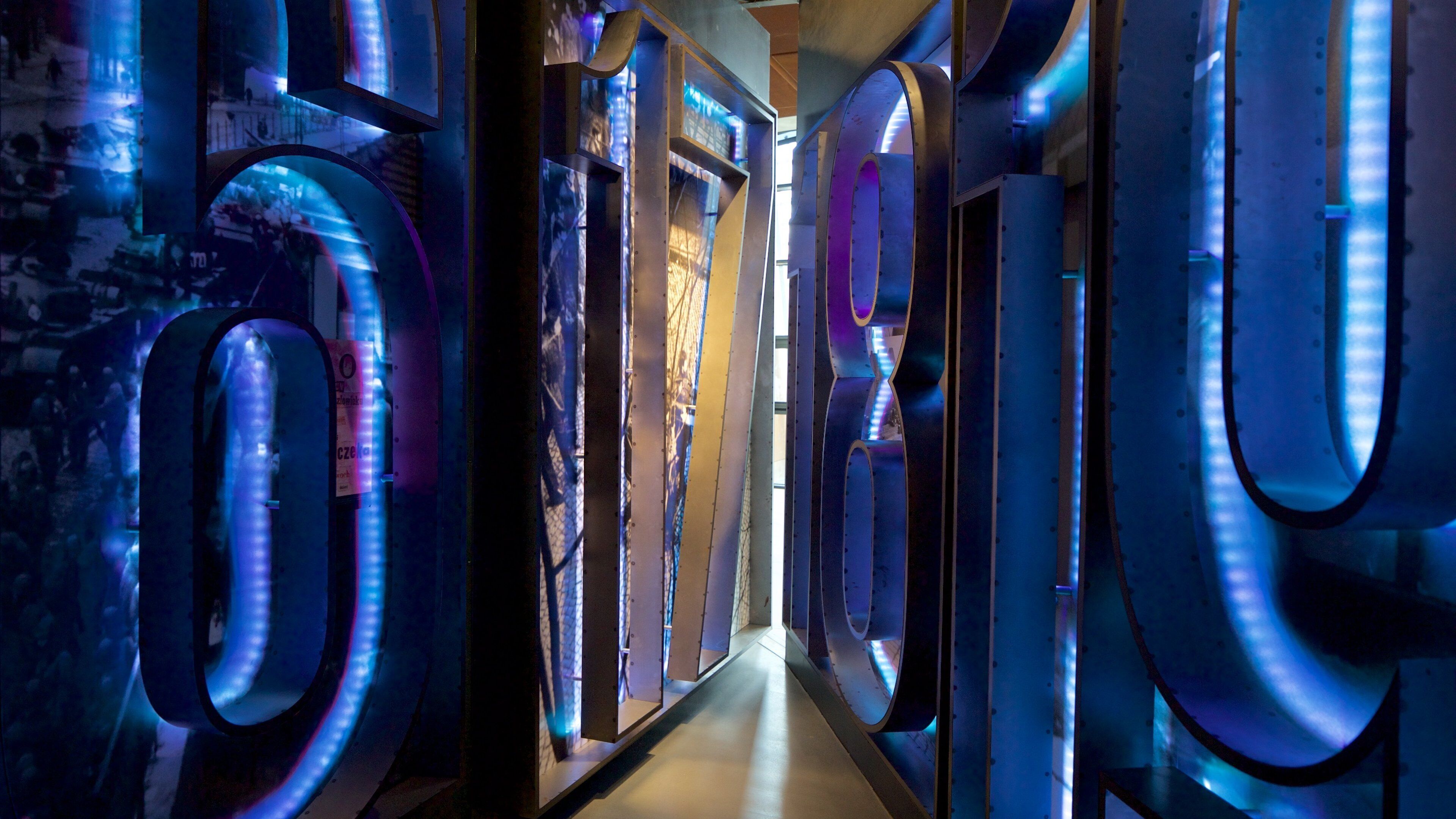 Europäisches Zentrum der Solidarność mit einem Innenansichten