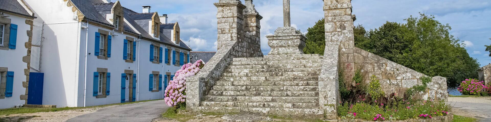 Saint-Cado in Brittany, the ordeal monument in the center of the village, on a small island