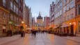 Gdansk que incluye vida nocturna y escenas urbanas