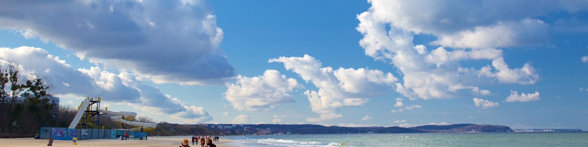 Jelitkowo Beach which includes a beach