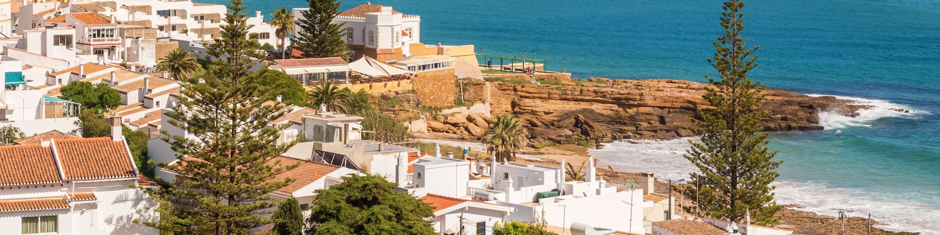 Praia da Luz, Lagos, Portugal; Shutterstock ID 789800674; purchase_order: SP-1332 HA Batch 2 August 2018; Order: ; client: HomeAway; other: To be paid with HA budget