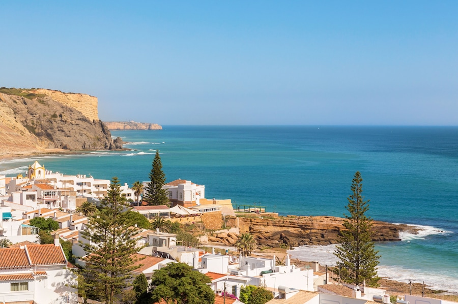 Praia da Luz, Lagos, Portugal; Shutterstock ID 789800674; purchase_order: SP-1332 HA Batch 2 August 2018; Order: ; client: HomeAway; other: To be paid with HA budget