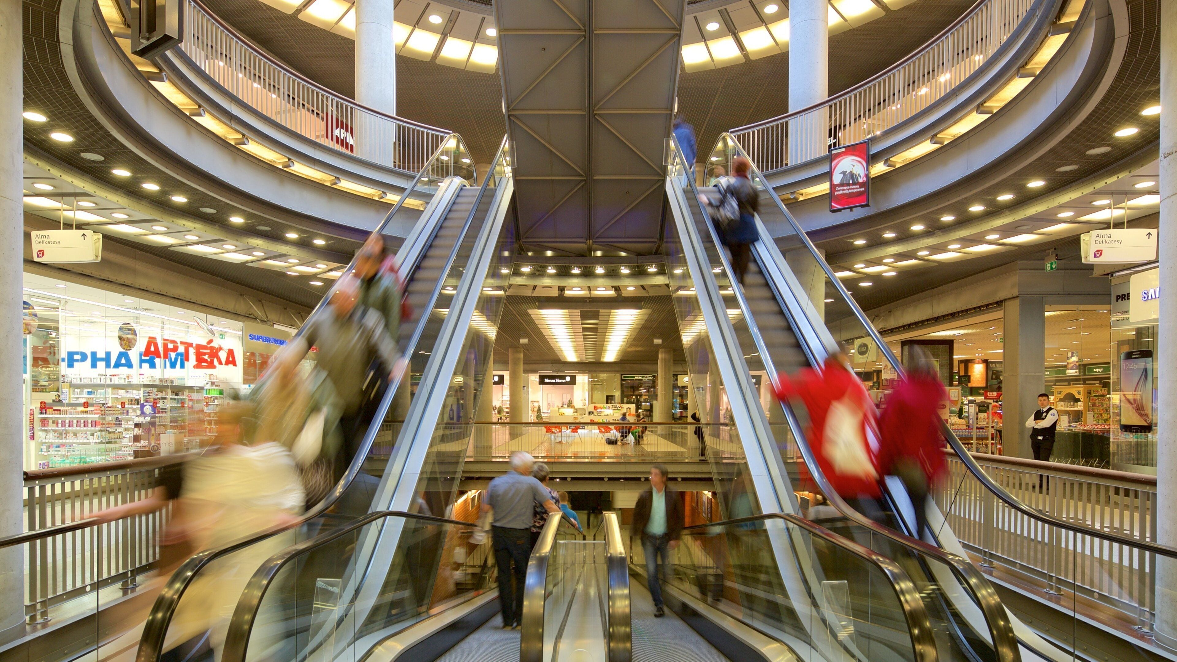 Stary Browar Shopping and Art Centre showing shopping and interior views
